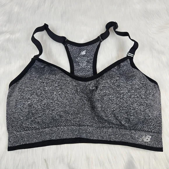 New Balance Seamless Mid Impact Sports Bra